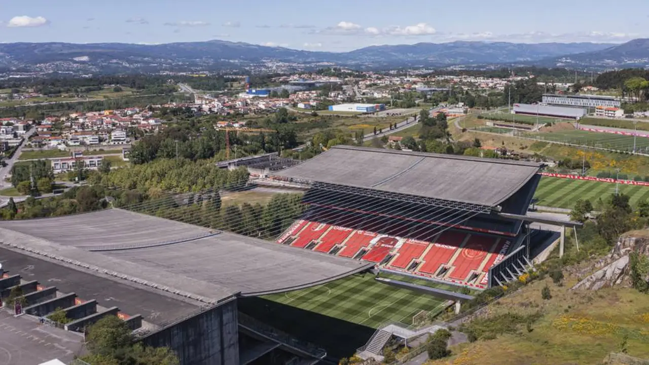 تعديل موعد مباراة سبورتينغ براغا وريال بيتيس بالدوري الأوروبي لدواعٍ أمنية